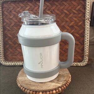 White and Gray Coffee & Tea Accessories for Your Kitchen